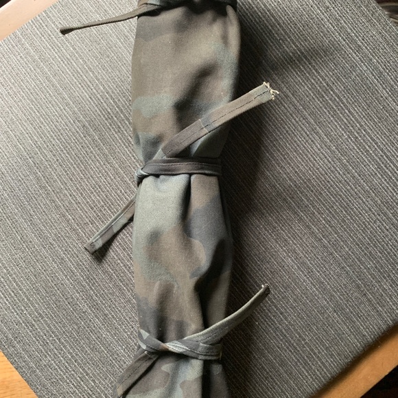 Outers Camo Canvas Gun Cleaning Tool Roll - Picture 6 of 6